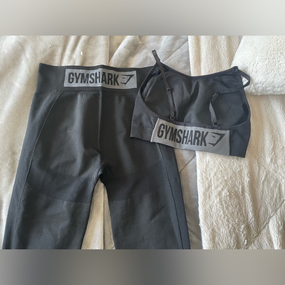 Gymshark Set - Picture 1 of 8